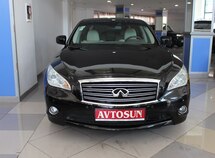 Infiniti M37