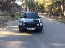 Mercedes E 240