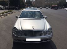 Mercedes E 220