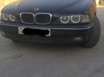 BMW 528
