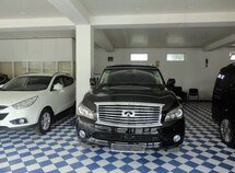 Infiniti QX80