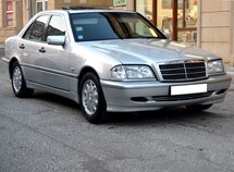 Mercedes C 180
