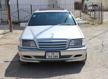 Mercedes C 240