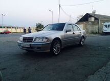 Mercedes C 180