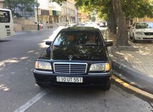 Mercedes E 280
