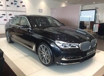 BMW 750
