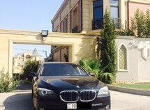BMW 750