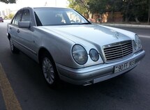 Mercedes E 240
