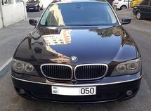 BMW 750