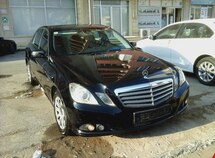 Mercedes E 220