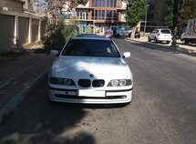 BMW 528
