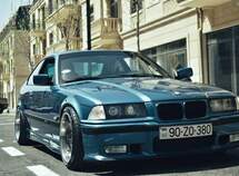 BMW 325