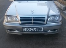 Mercedes C 180