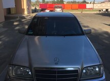 Mercedes C 180