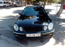 Mercedes E 220