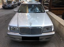Mercedes C 200