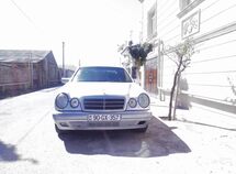 Mercedes E 280