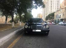 Mercedes E 320
