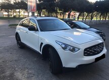 Infiniti FX35