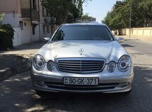 Mercedes E 320