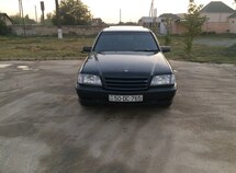 Mercedes C 180