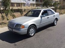 Mercedes C 180