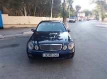 Mercedes E 220
