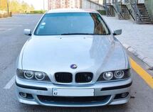 BMW 523