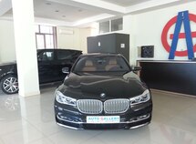 BMW 750