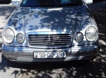 Mercedes E 240