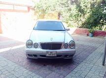 Mercedes E 240
