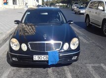 Mercedes E 320