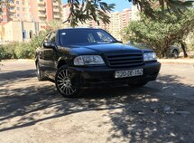Mercedes C 180