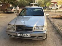 Mercedes C 180