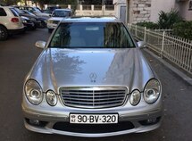 Mercedes E 320