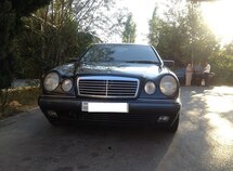 Mercedes E 280