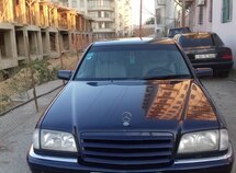 Mercedes C 180