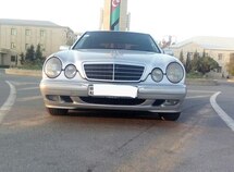 Mercedes E 220