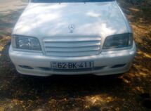 Mercedes C 180