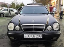 Mercedes E 220