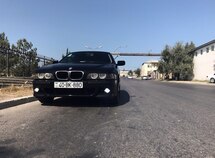BMW 528