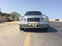 Mercedes E 240