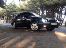 Mercedes E 220