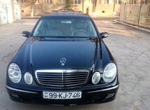 Mercedes E 320