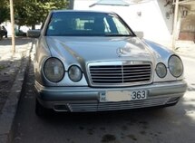 Mercedes E 240