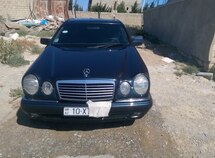 Mercedes E 240