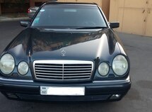 Mercedes E 240