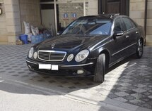 Mercedes E 240
