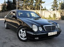 Mercedes E 220