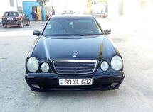 Mercedes E 220